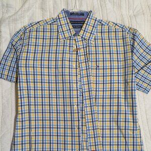 Tommy Hilfiger Men’s Short-Sleeve Button-Down Shirt – Size Large